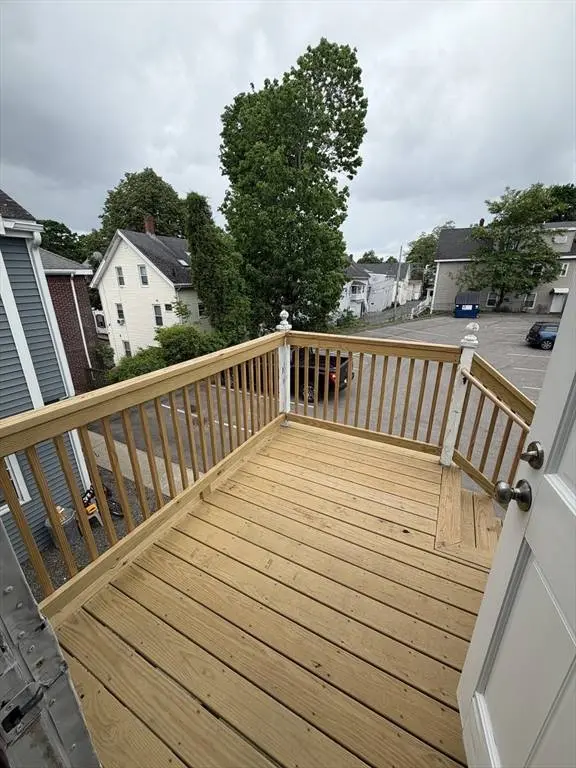 84 Cabot St #9, Beverly, MA 01915