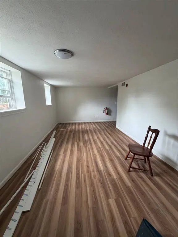 72 Cabot St #2, Beverly, MA 01915