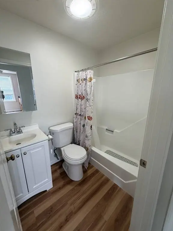 72 Cabot St #8, Beverly, MA 01915