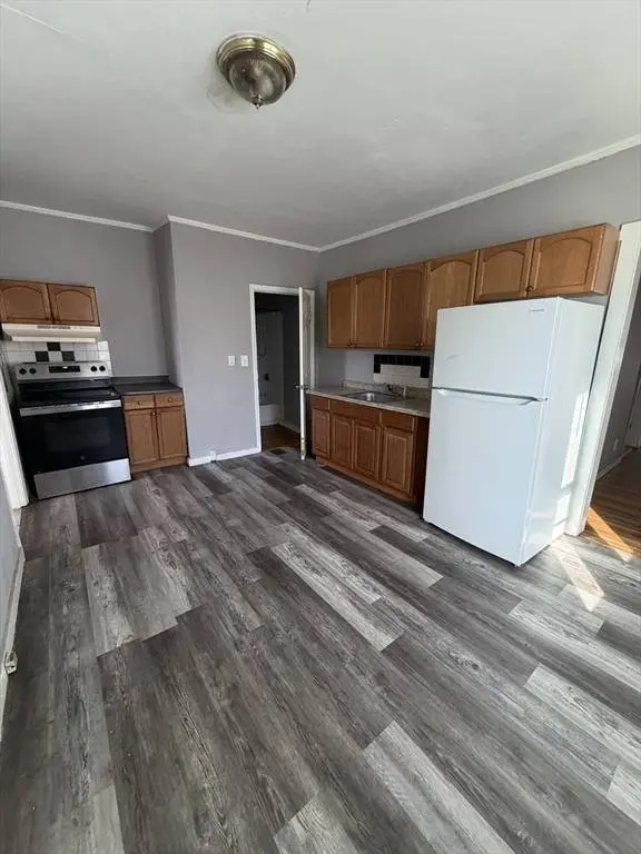 43 Adams St #2, Lynn, MA 01902