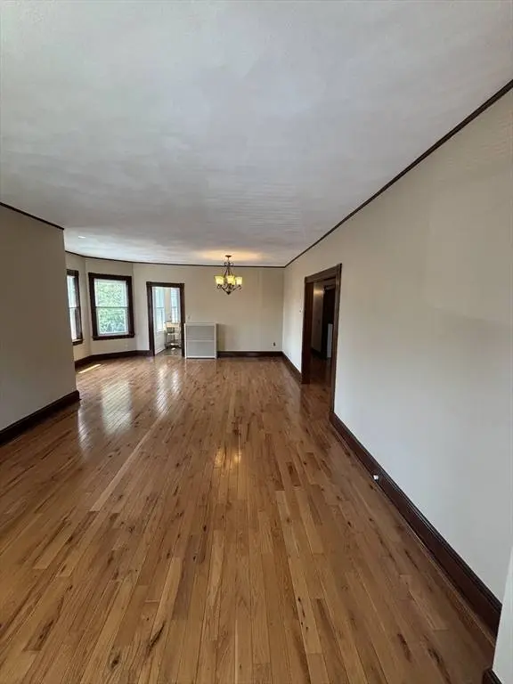 10 Davis St #2, Woburn, MA 01801