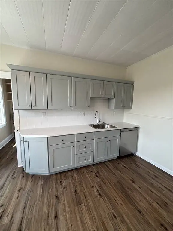 10 Davis St #2, Woburn, MA 01801