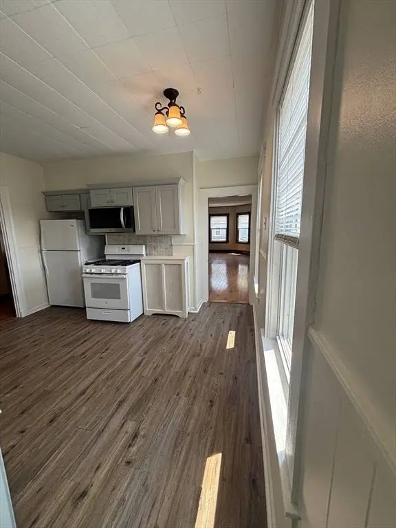 10 Davis St #2, Woburn, MA 01801