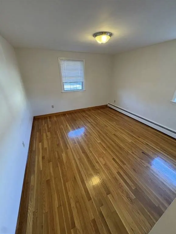 600 Cabot St #3, Beverly, MA 01915