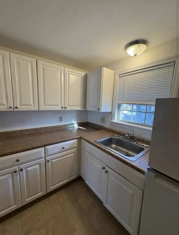 600 Cabot St #3, Beverly, MA 01915