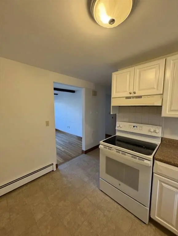 600 Cabot St #3, Beverly, MA 01915