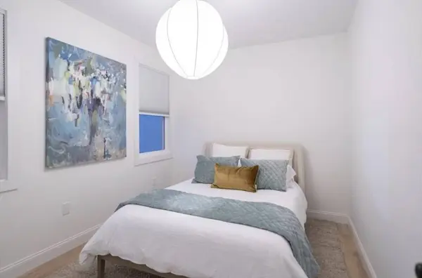 8 Enon St #102, Beverly, MA 01915