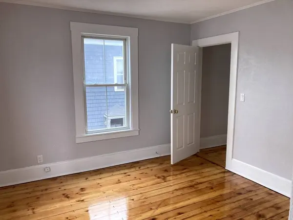 13 Knowlton St #2, Beverly, MA 01915