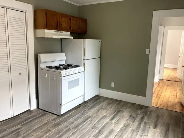 13 Knowlton St #2, Beverly, MA 01915
