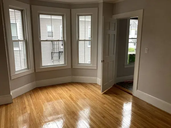 13 Knowlton St #2