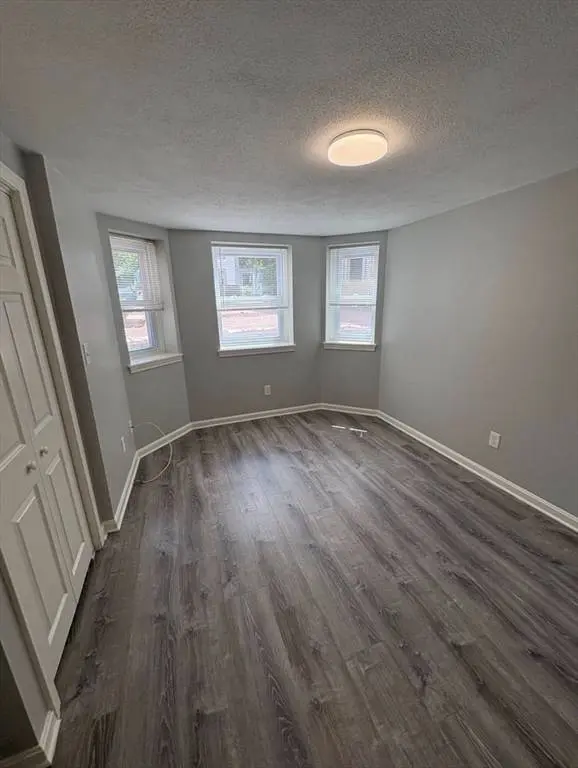72 Cabot St #2, Beverly, MA 01915