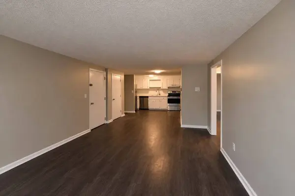 1 Trafalgar Dr #12A
