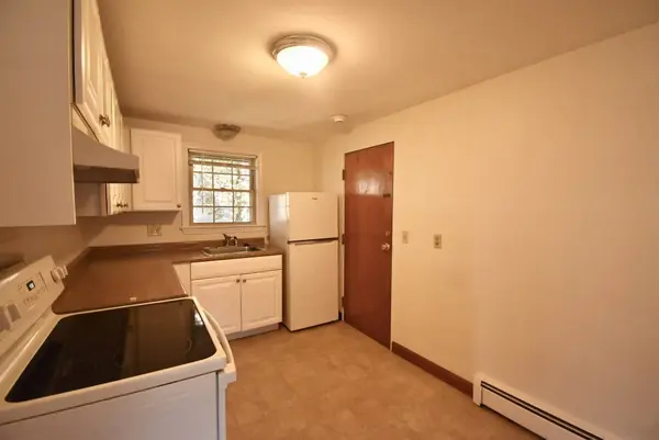 600 Cabot St #3, Beverly, MA 01915