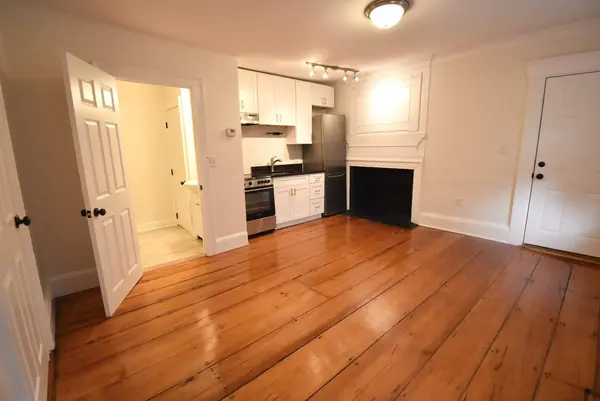 17 Beckford St #4, Salem, MA 01970