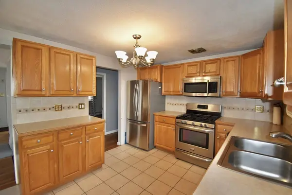 67 Andover St, Peabody, MA 01960