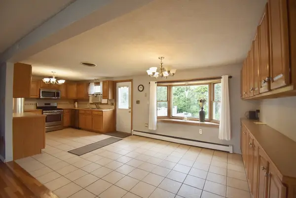 67 Andover St, Peabody, MA 01960