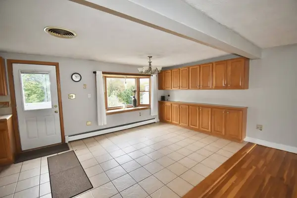 67 Andover St, Peabody, MA 01960