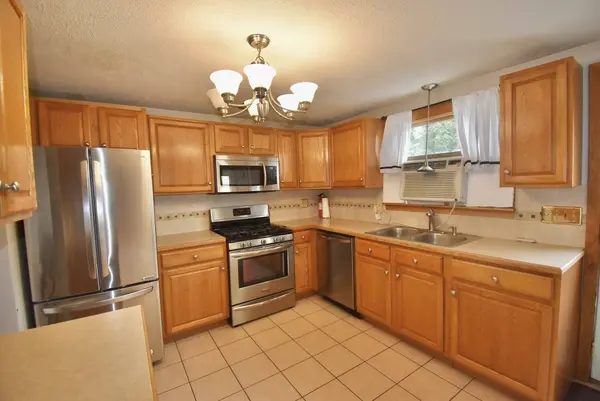 67 Andover St, Peabody, MA 01960