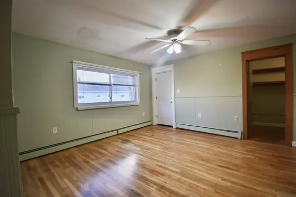 5 Cliff St #4, Beverly, MA 01915