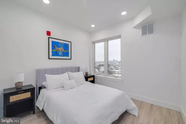 2400-18 E HUNTINGDON ST #707, Philadelphia, PA 19125