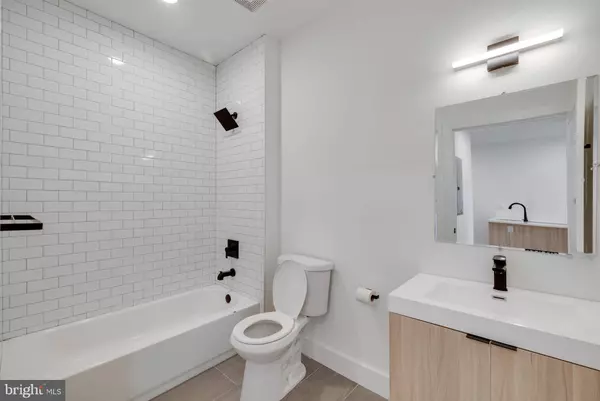 2400-18 E HUNTINGDON ST #707, Philadelphia, PA 19125