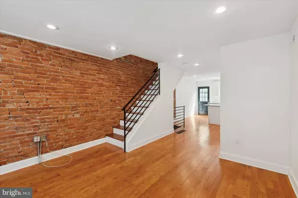 1415 S MOLE ST, Philadelphia, PA 19146