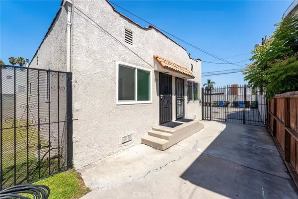 1733 W 84th PL, Los Angeles, CA 90047