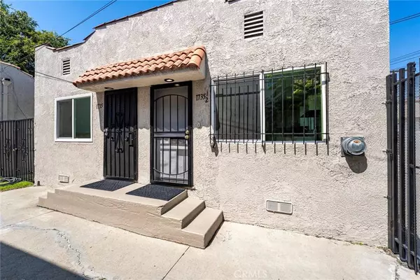 1733 W 84th PL, Los Angeles, CA 90047