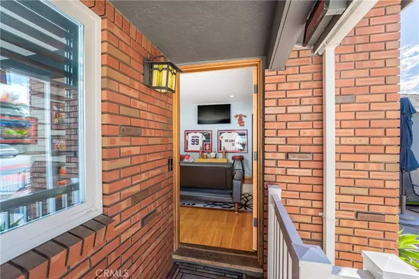 3814 Stevely, Long Beach, CA 90808