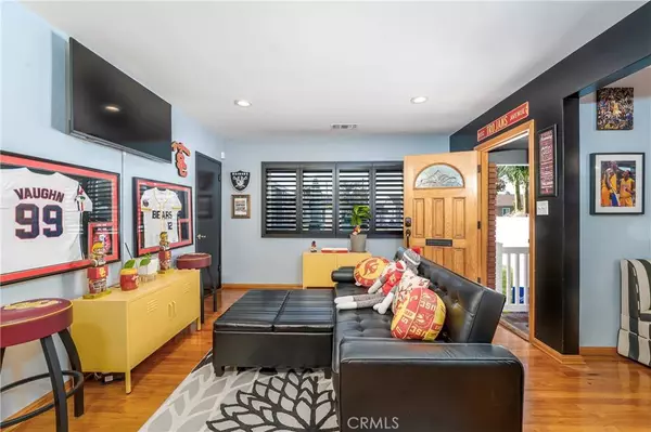 3814 Stevely, Long Beach, CA 90808