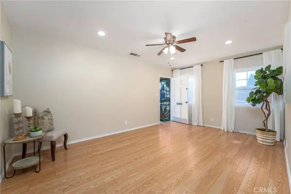 5637 Adenmoor, Lakewood, CA 90713