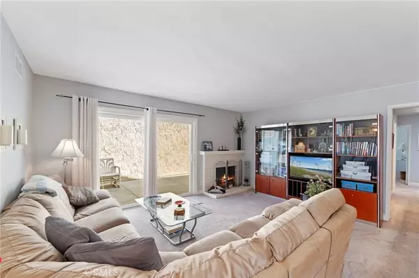 5102 Piccadilly CIR, Westminster, CA 92683