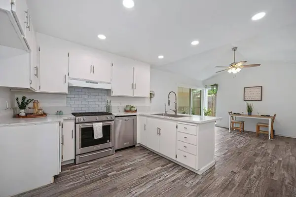 7021 Stanford Oak DR, Sacramento, CA 95842