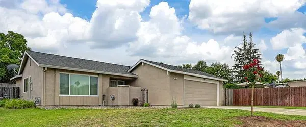 7021 Stanford Oak DR, Sacramento, CA 95842