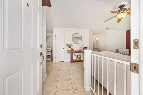 7309 Sunleaf Ln, Sacramento, CA 95828