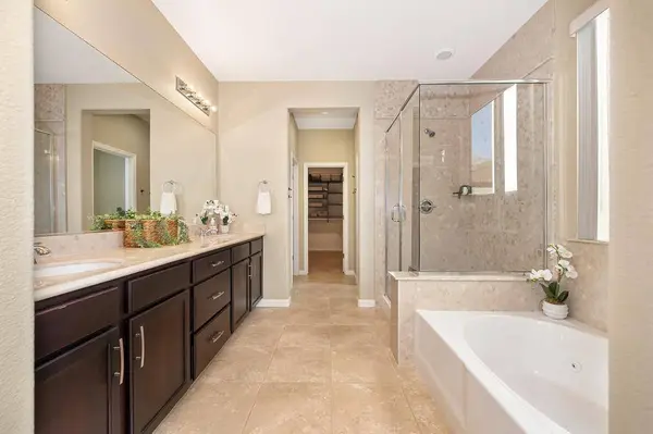 10093 Avocado Way, Elk Grove, CA 95757