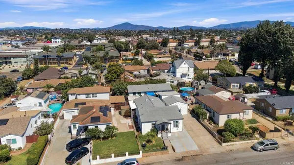 2027 31 E AVE, National City, CA 91950