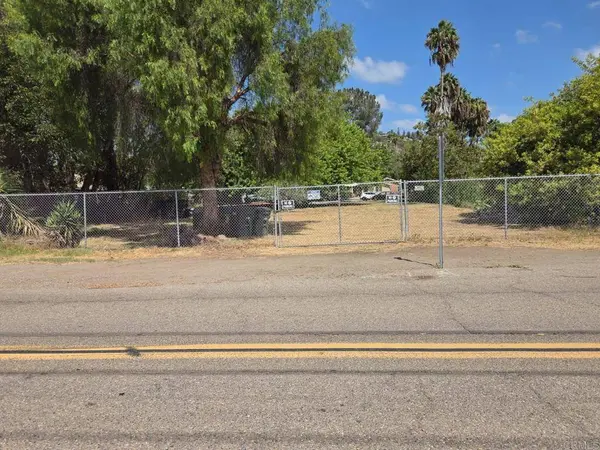 Central AVE, Spring Valley, CA 91977