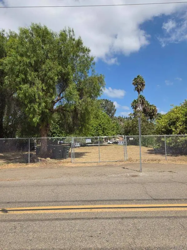 Central AVE, Spring Valley, CA 91977