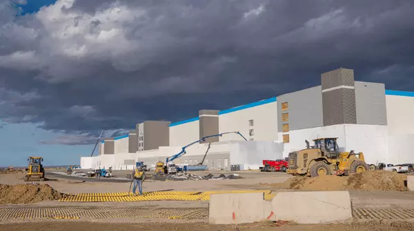 Loveland Amazon Fulfillment Center Delays Opening Until 2026