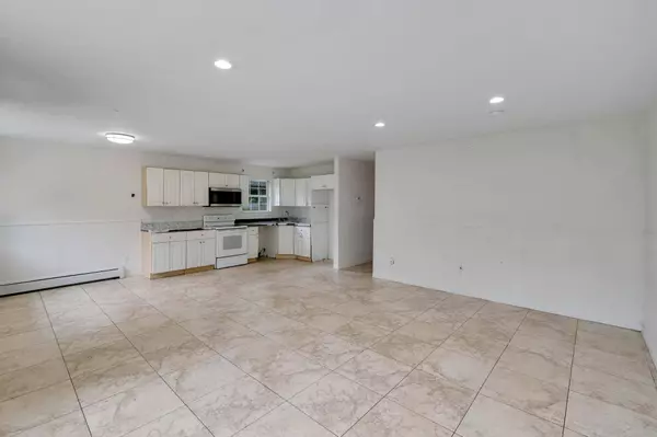 122 Eleanor AVE, Mastic, NY 11950