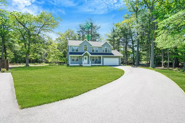 59 Middle Island BLVD, Middle Island, NY 11953