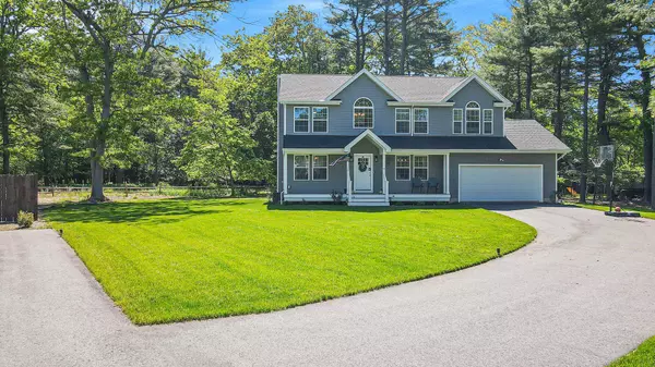 59 Middle Island BLVD, Middle Island, NY 11953