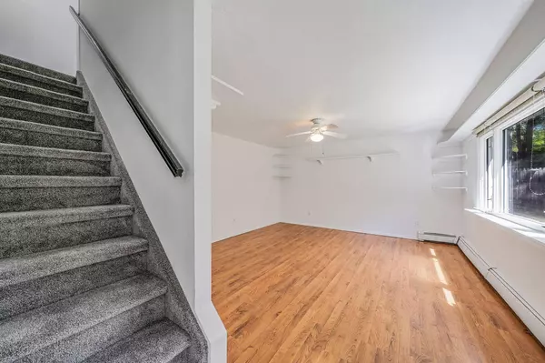 218 Beaver DR, Mastic Beach, NY 11951