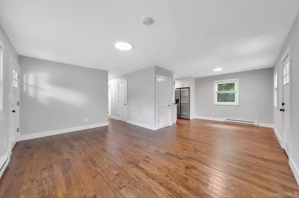 267 Accabonac RD, East Hampton, NY 11937