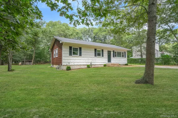 267 Accabonac RD, East Hampton, NY 11937