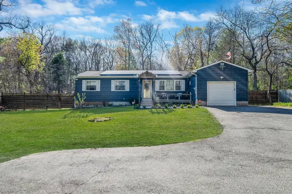 20 Middle Island RD, Middle Island, NY 11953