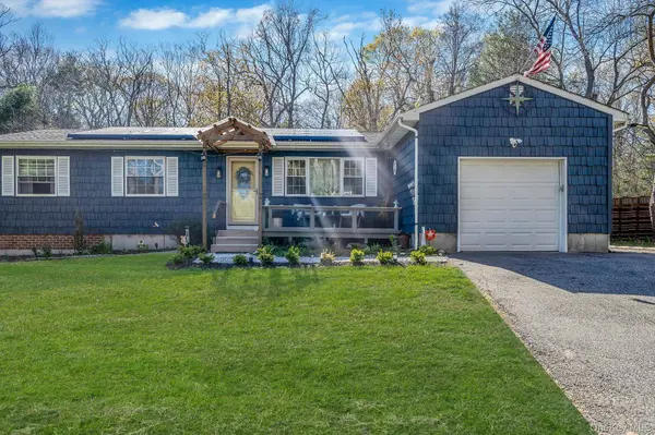 20 Middle Island RD, Middle Island, NY 11953