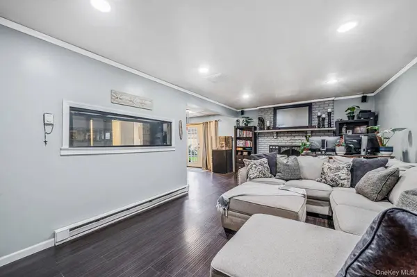 37 Main AVE, Mastic, NY 11950
