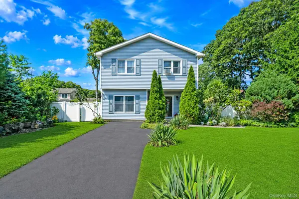 37 Main AVE, Mastic, NY 11950